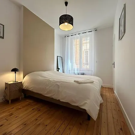 Bombai, L'elegance Et Le Confort Chaleureux Apartament *