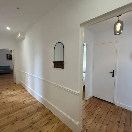 Bombai, L'elegance Et Le Confort Chaleureux Apartament Reims